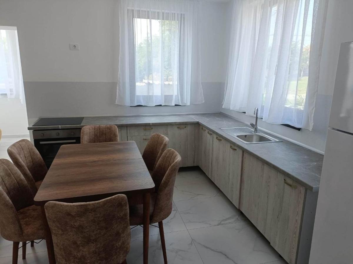 Casa Venus Ξενοδοχείο Sînmartin Εξωτερικό φωτογραφία